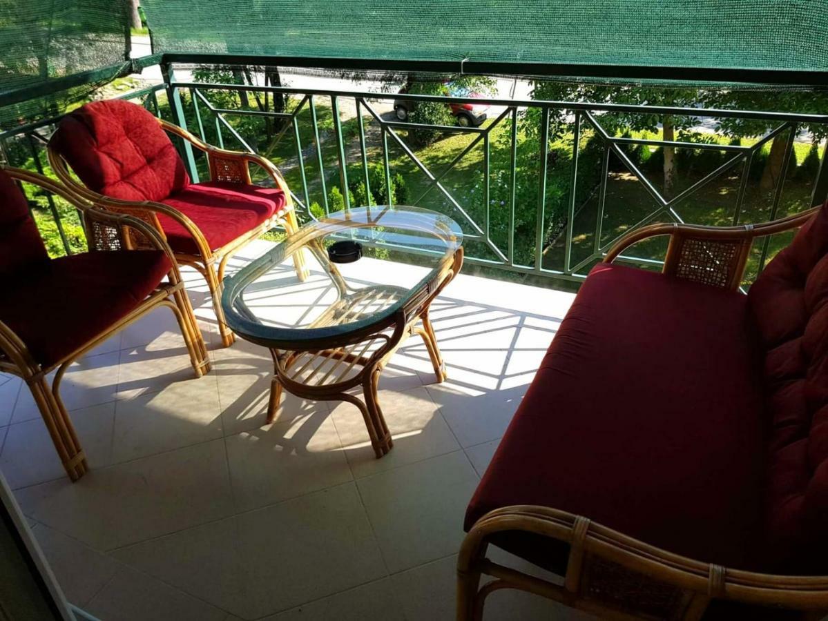 Sobe Emilija Hotel เวลิโก กราดิชเต ภายนอก รูปภาพ